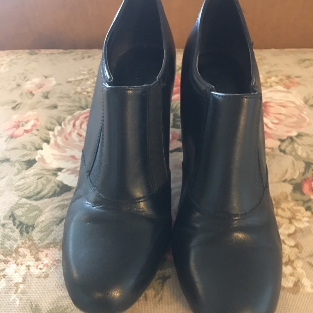 Franco Sarto Booties, sz 8, EUC!